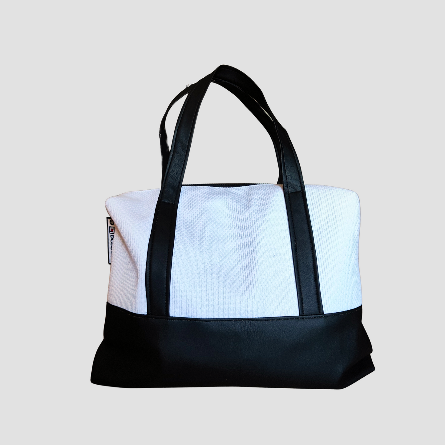 Sakura Bag by 'Vaya Tela'