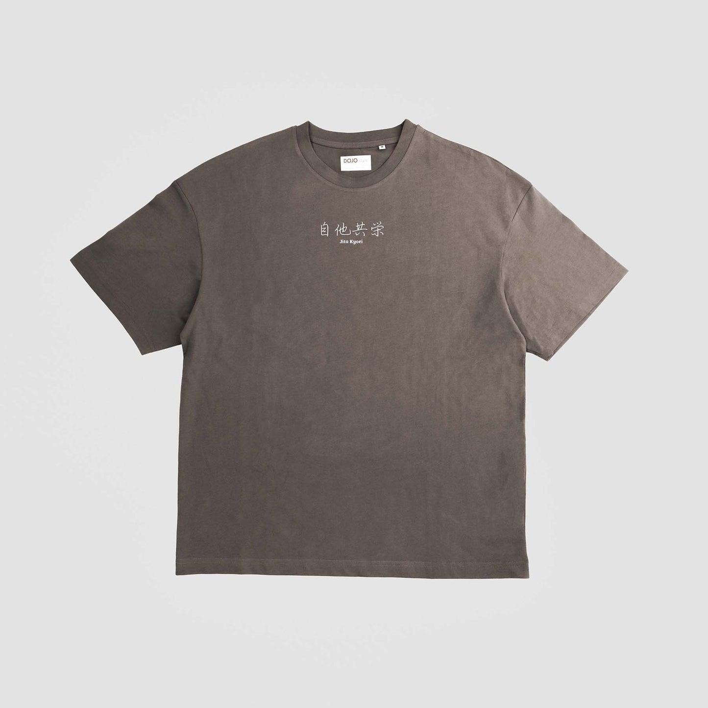 camiseta jita kyoei oversize