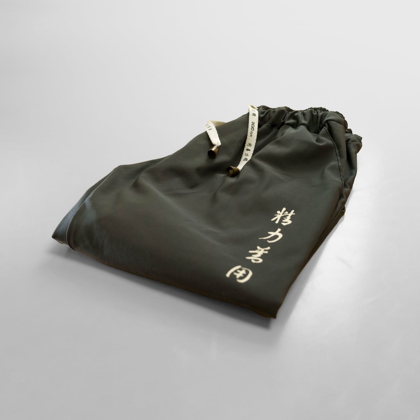 pantalón seiryoku zenyo