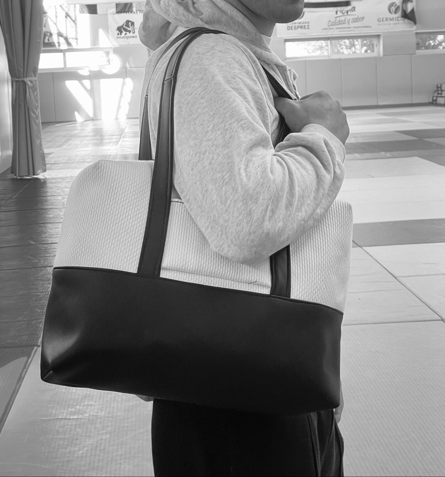 Sakura Bag by 'Vaya Tela'