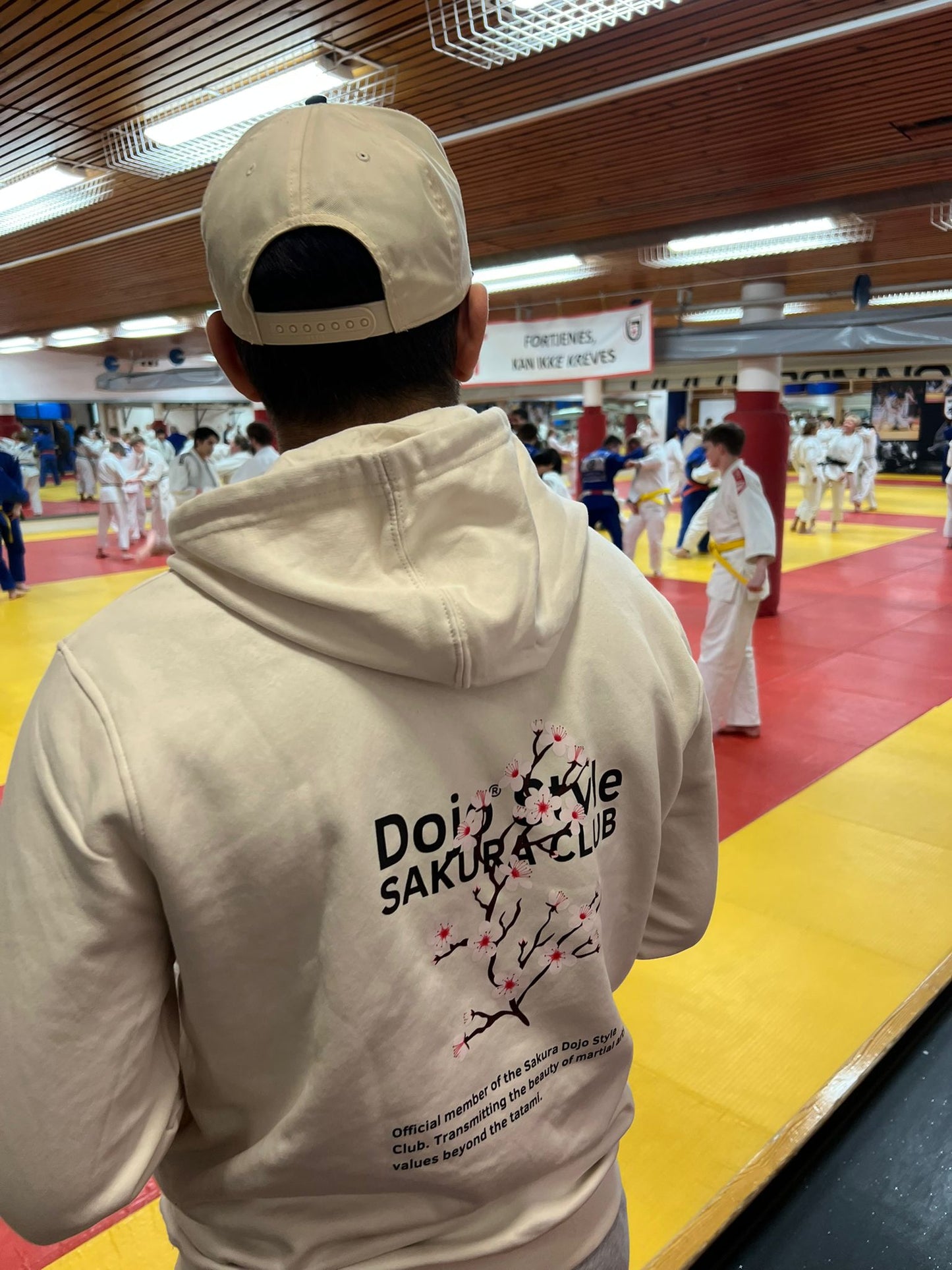 sakura club hoodie oversize